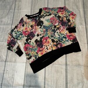 Pink Coconut Size L Floral Print Top. Oversized